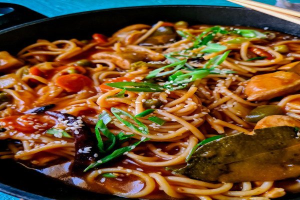 One Pan Spicy Soy Noodles with Chicken