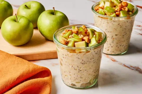 Caramel Apple Inspired Overnight Oats