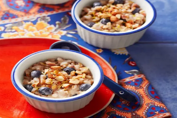 Farro Almond & Blueberry Breakfast Cereal