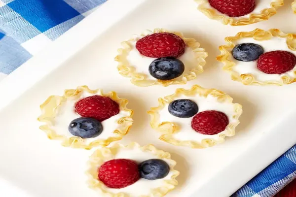 Mini Berry Cream Pies
