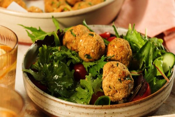 Baked Garlicky Salmon Balls