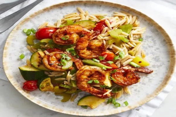 Peppery Barbecue Glazed Shrimp with Vegetables