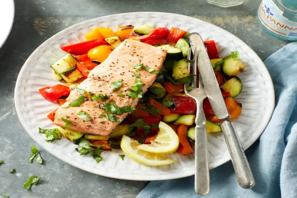 Simple Grilled Salmon & Vegetable