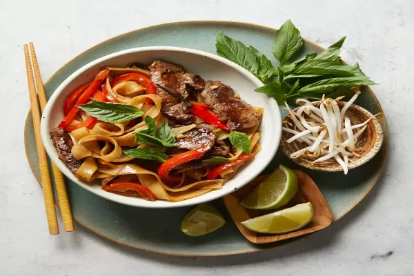 Pad Kee Mao Drunken Noodles with Beef