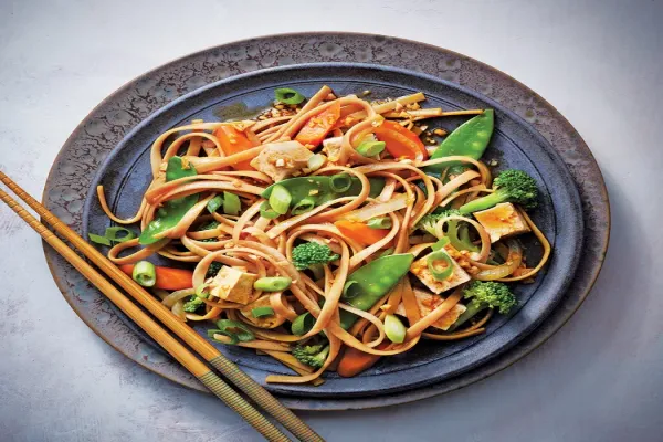 Slow Cooker Tofu Lo Mein