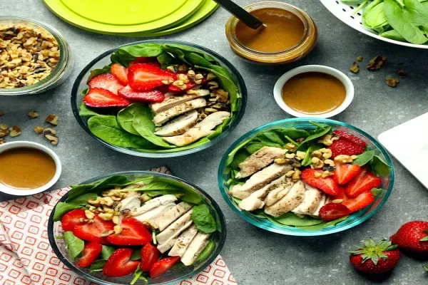 Spinach & Strawberry Meal Prep Salad