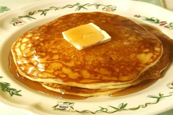 Moms Buttermilk Pancakes