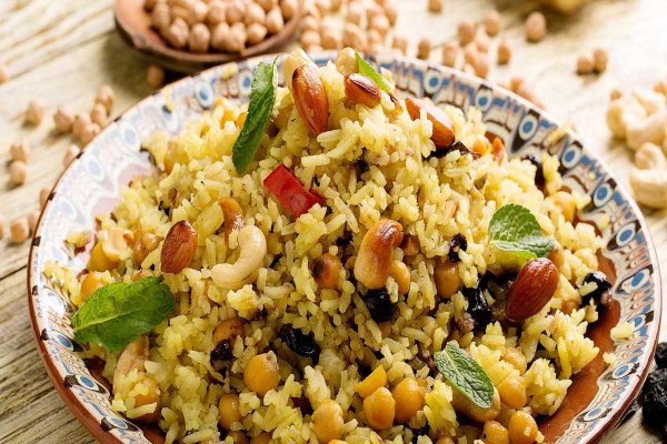 Middle Eastern Rice with Black Beans and Chickpeas