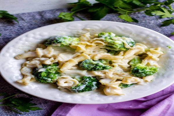 Creamy Pasta with Florets
