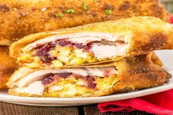 Thanksgiving Egg Rolls