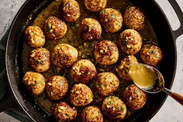 Garlic Butter Chicken Meatballs